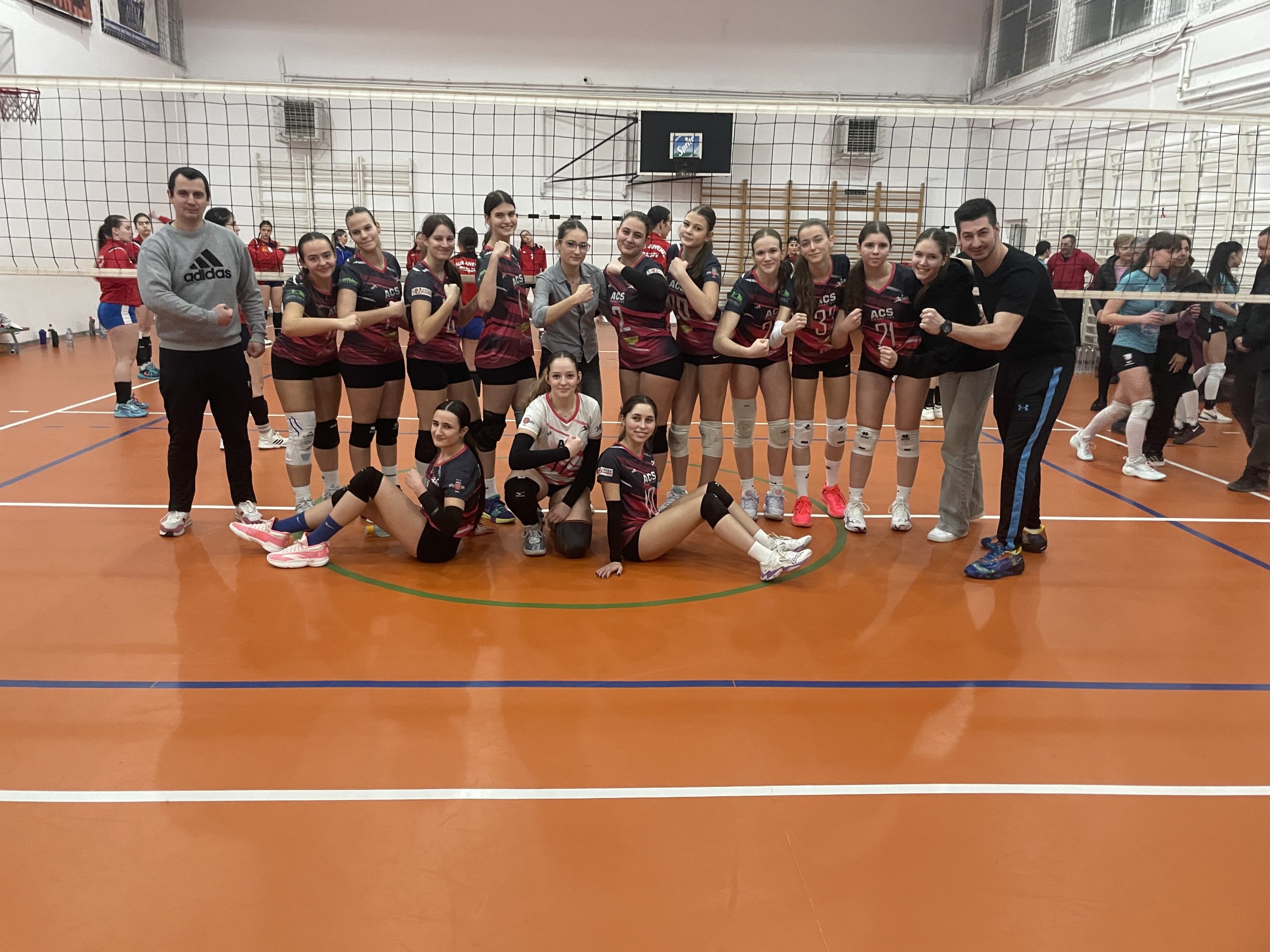 Sibiul și-a trimis campioanele la Brașov: Champions merge mai departe, CSS nu renunță