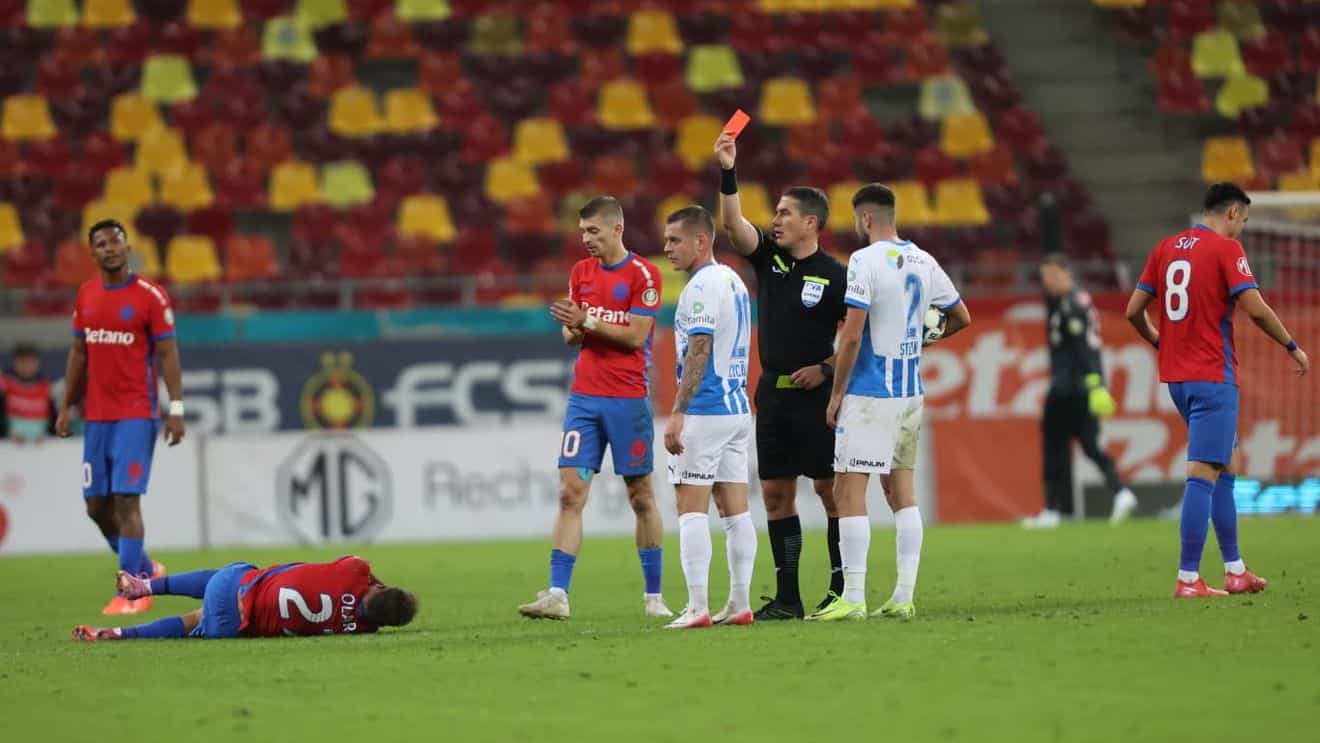 Ce înseamnă cartonașul roșu la fotbal și când se acordă
