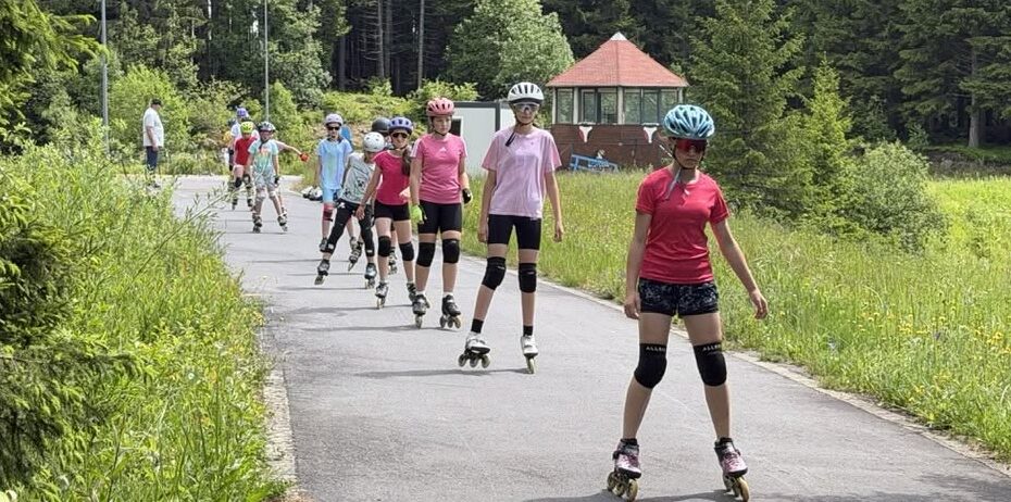 Cantonament la munte pentru sportivii secției de patinaj viteză din Sibiu