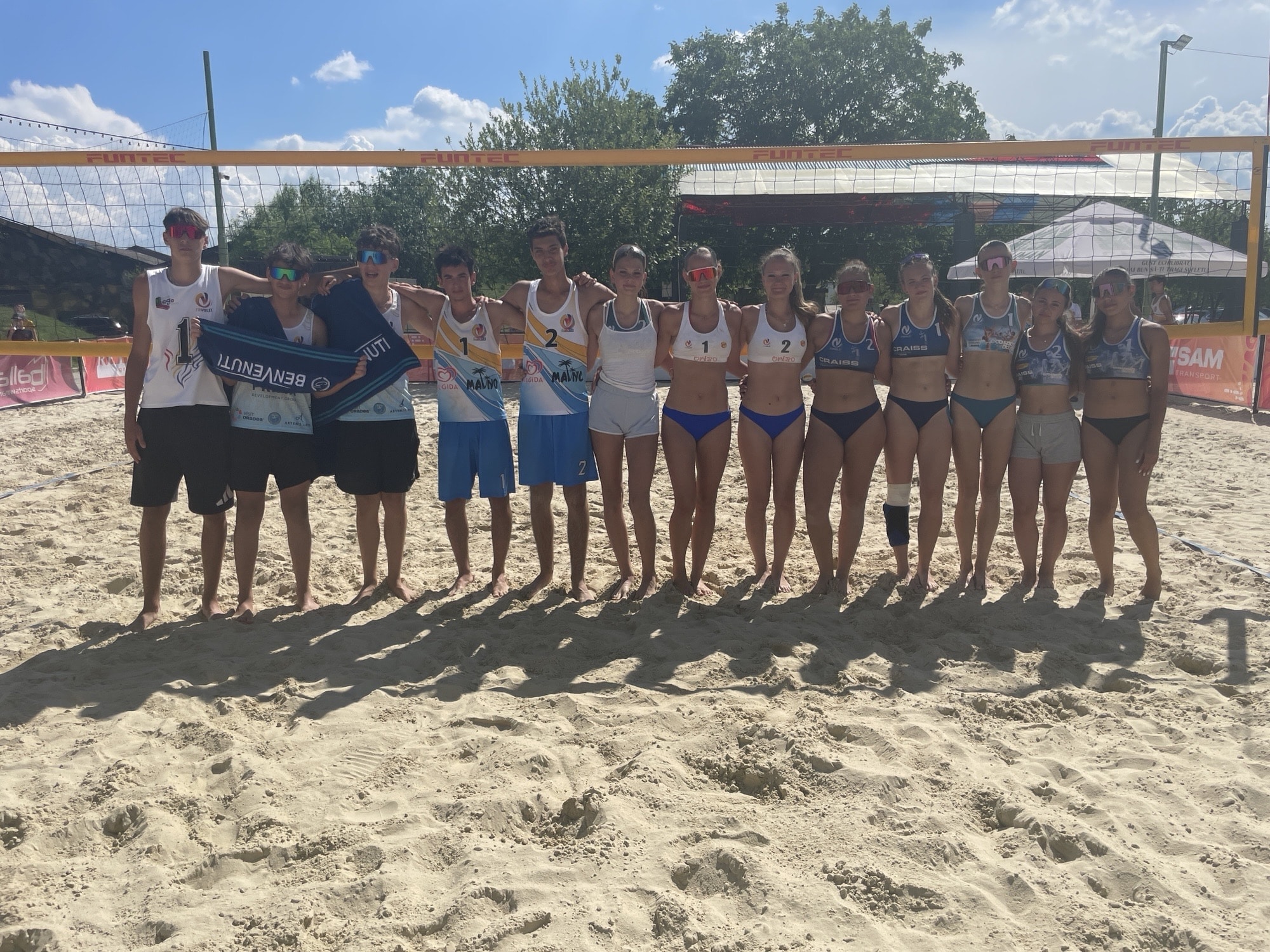 sibiu nisip plaja fete sport