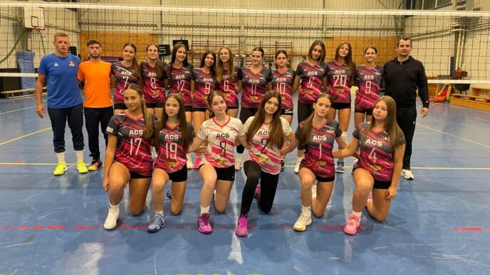 Turneu puternic de volei U15 la Sibiu. Șase echipe de top vin la Champions Trophy