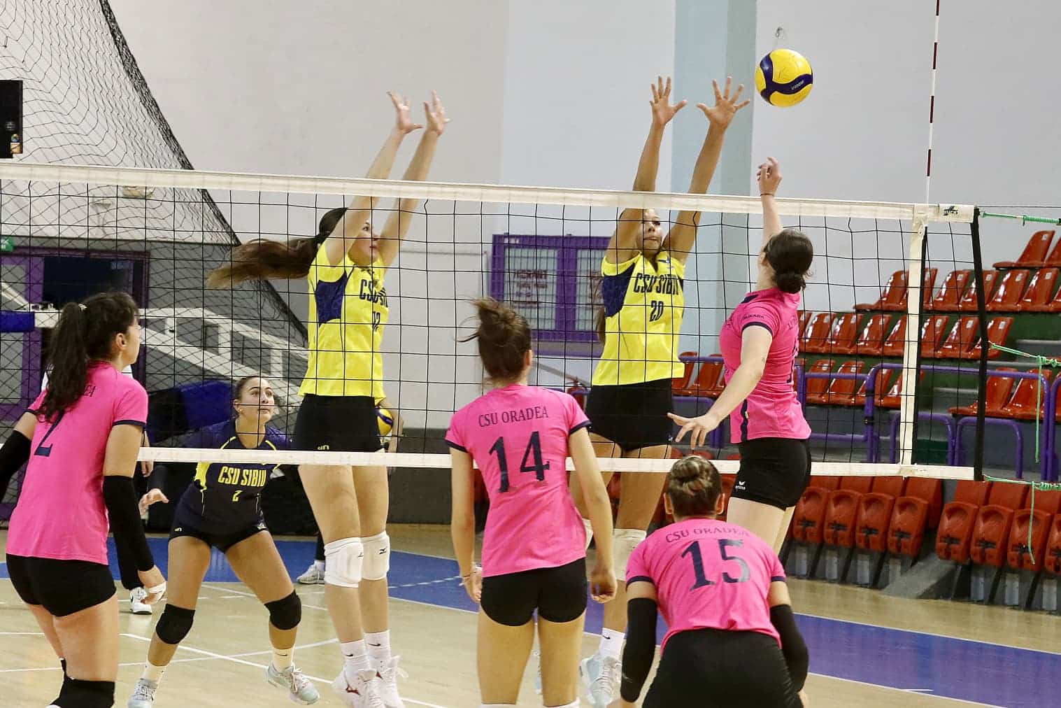 /foto/ CSU Sibiu Volei, învinsă de Oradea în primul meci al sezonului