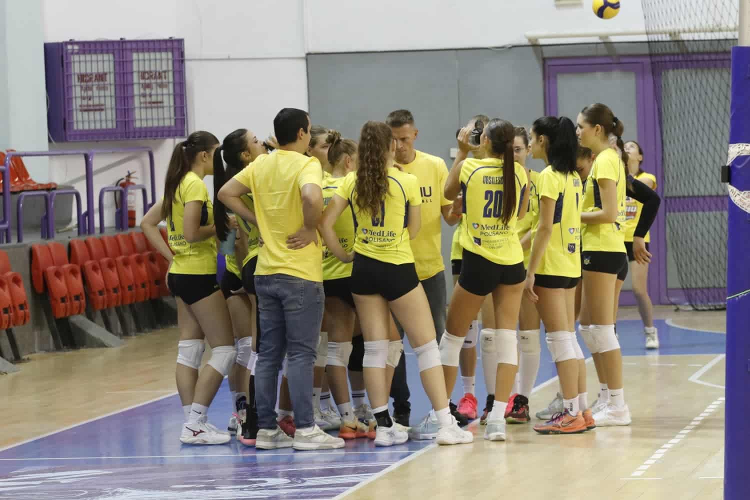 /foto/ CSU Sibiu Volei, învinsă de Oradea în primul meci al sezonului